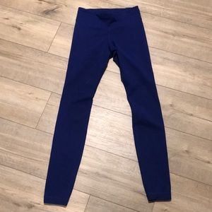 🔸Under Armour Heat Gear Mid Rise Ankle Leggings